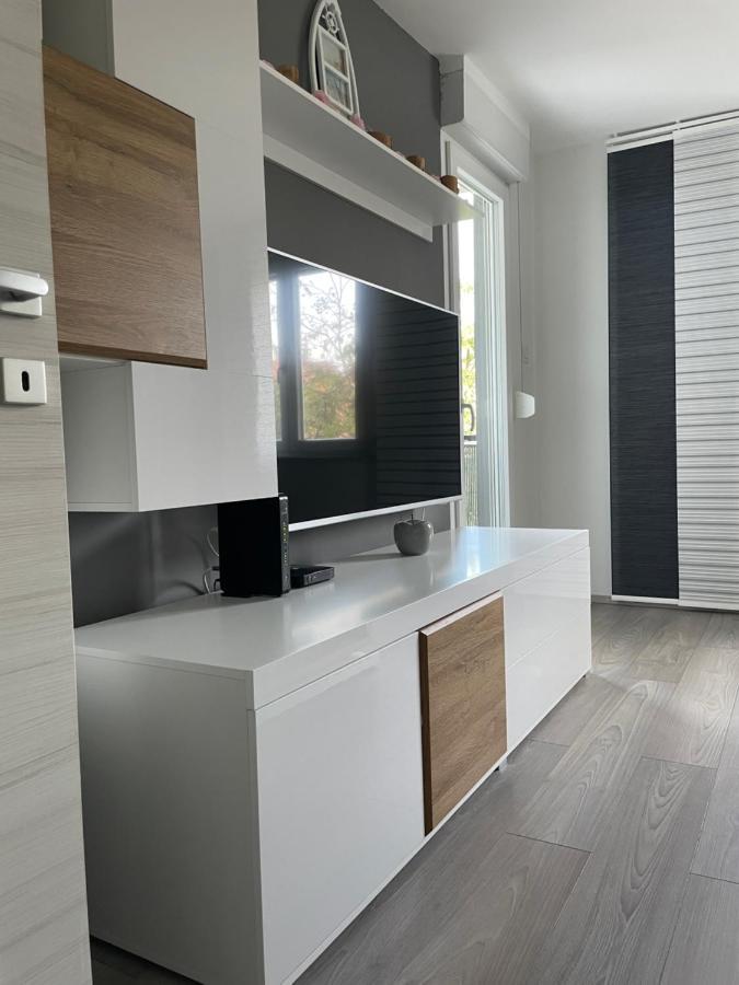 Apartment Tomy Fiume Esterno foto